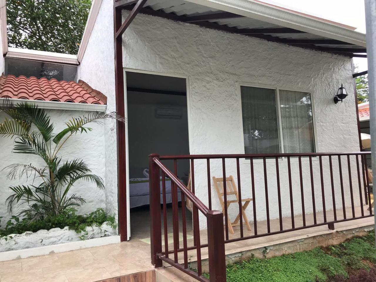 Hostal Gualingo Hotel Santa Rosa  Exterior photo